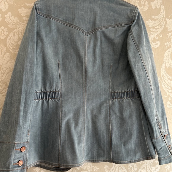 Vintage Gap denim jacket - Picture 4 of 9